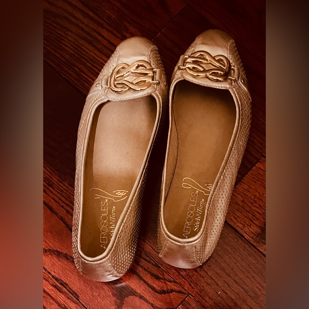 Gold Leather Flat Shoes